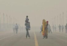 Delhi chokes on toxic air